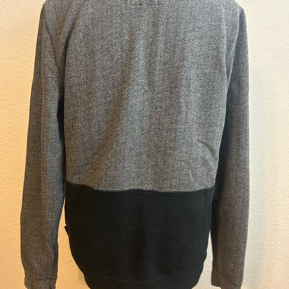 EUC Mens Hollister Grey Black Block Crewneck‎ Sweater Size Medium - Picture 3 of 9